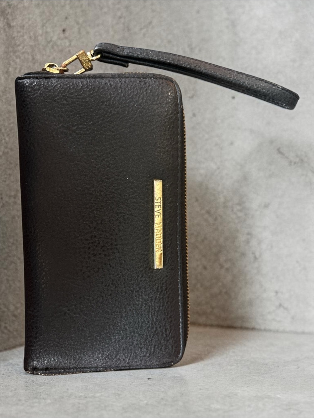 Steve Madden Black Wristlet Zip Wallet with Gold Hardware